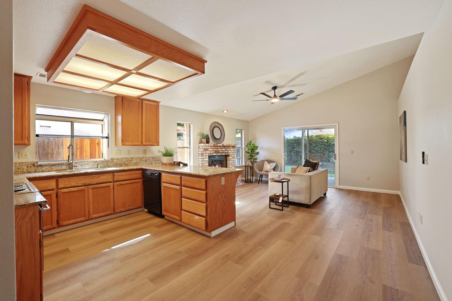 1548 Grange Way, Ripon, CA 95366