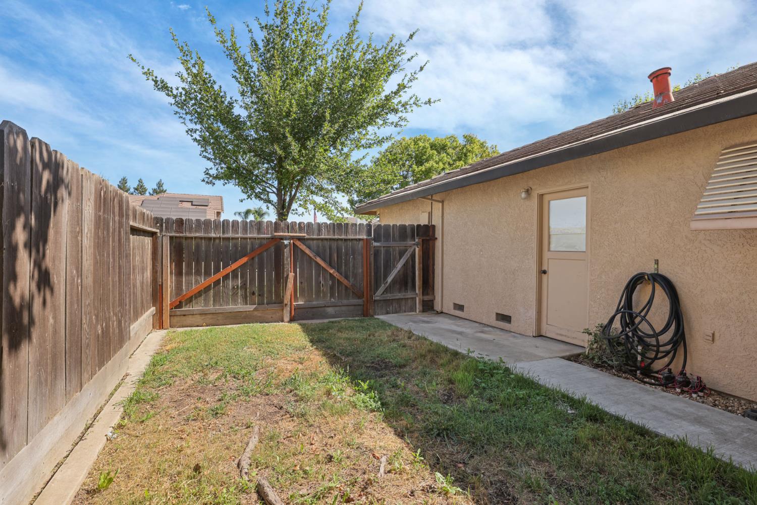 1548 Grange Way, Ripon, CA 95366