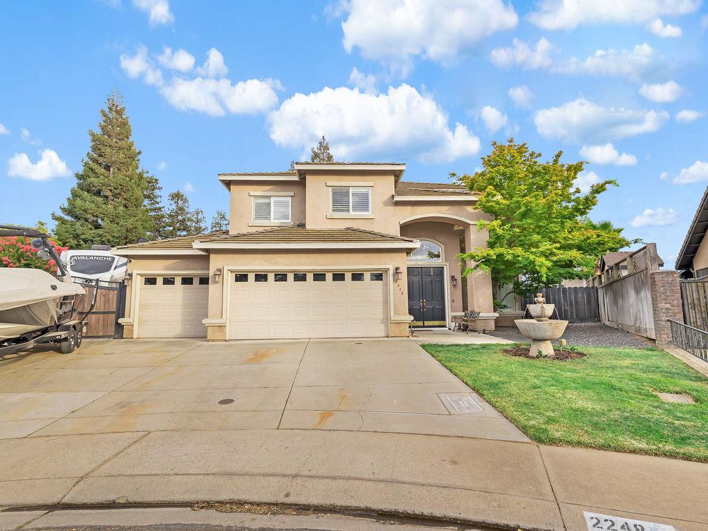 2248 Cherry Tree Ln, Riverbank, CA 95367