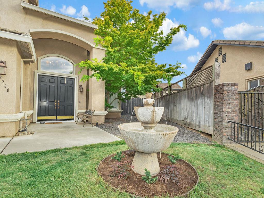 2248 Cherry Tree Ln, Riverbank, CA 95367