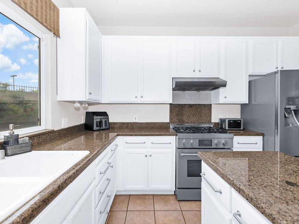 2248 Cherry Tree Ln, Riverbank, CA 95367