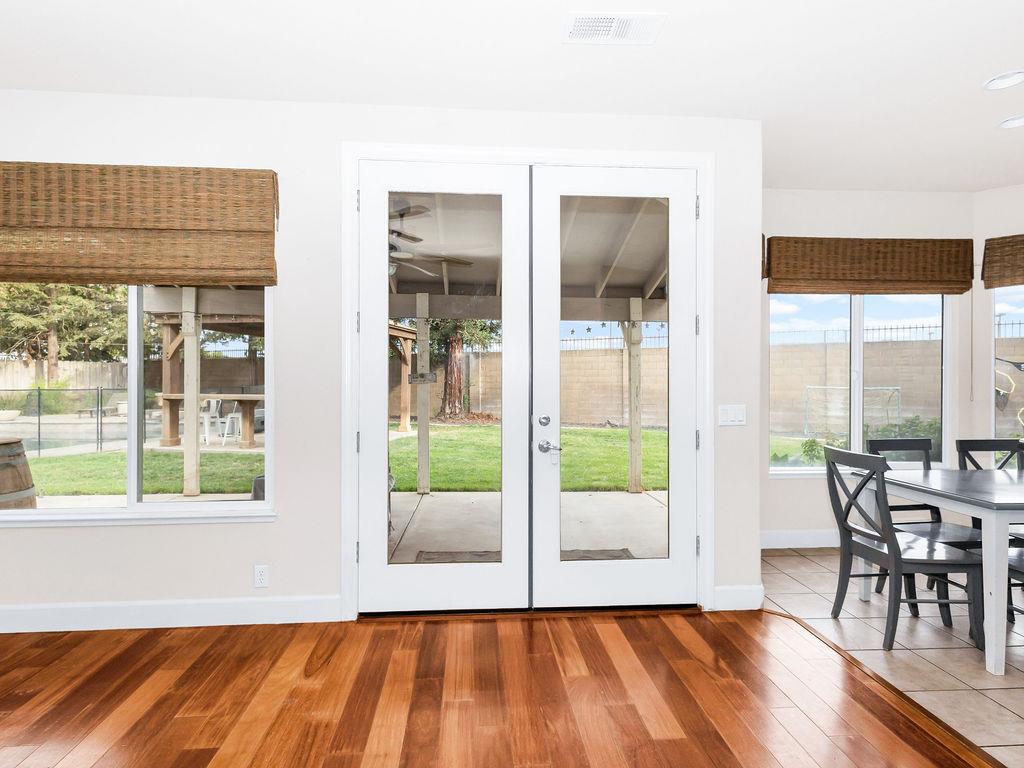 2248 Cherry Tree Ln, Riverbank, CA 95367