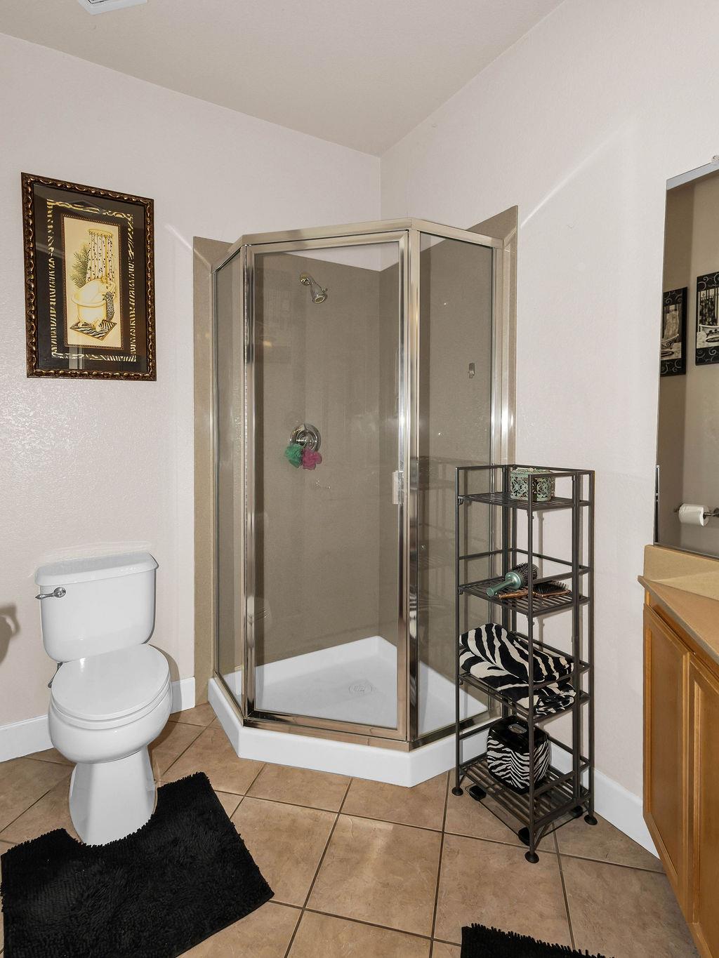 2248 Cherry Tree Ln, Riverbank, CA 95367