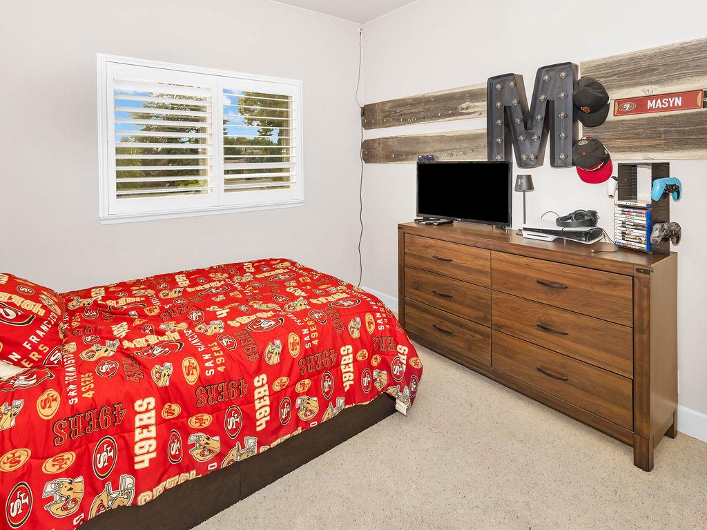 2248 Cherry Tree Ln, Riverbank, CA 95367