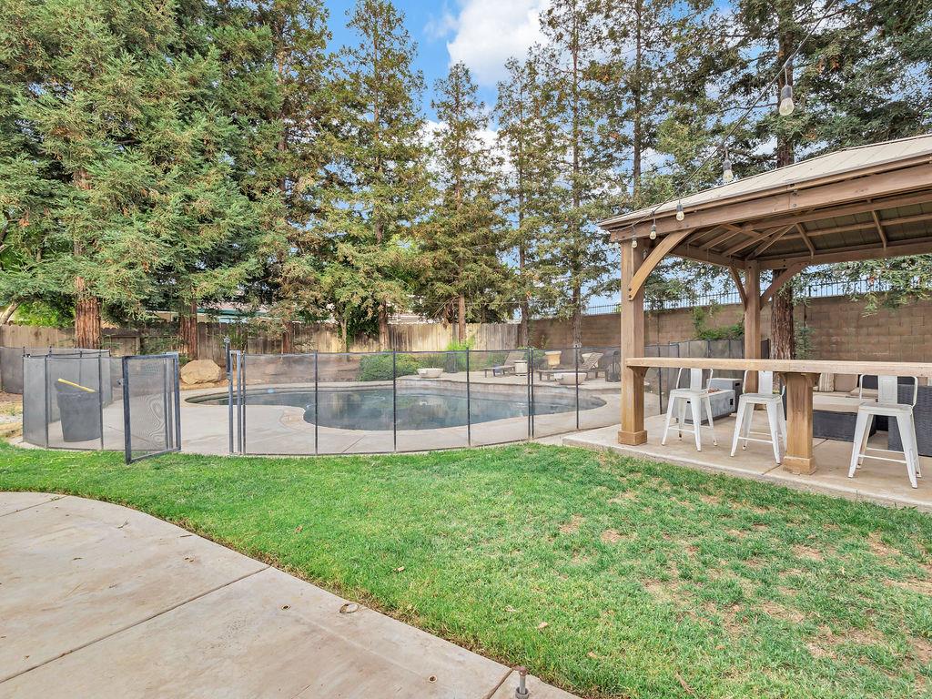 2248 Cherry Tree Ln, Riverbank, CA 95367