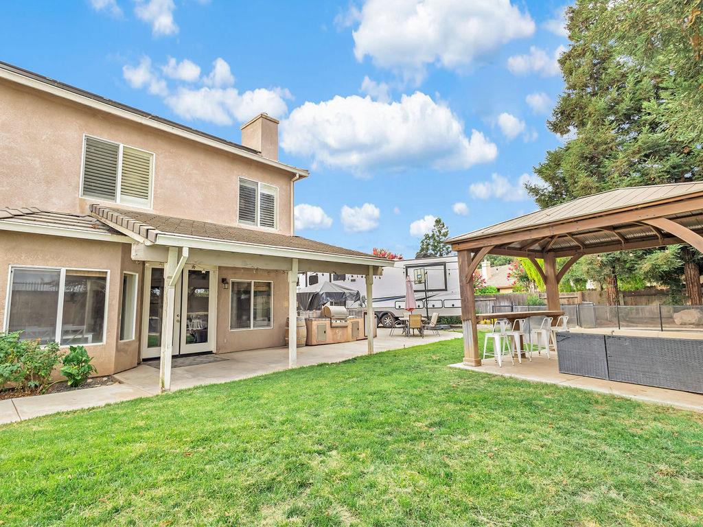 2248 Cherry Tree Ln, Riverbank, CA 95367