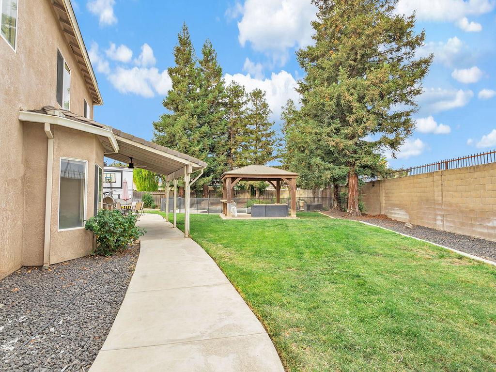 2248 Cherry Tree Ln, Riverbank, CA 95367