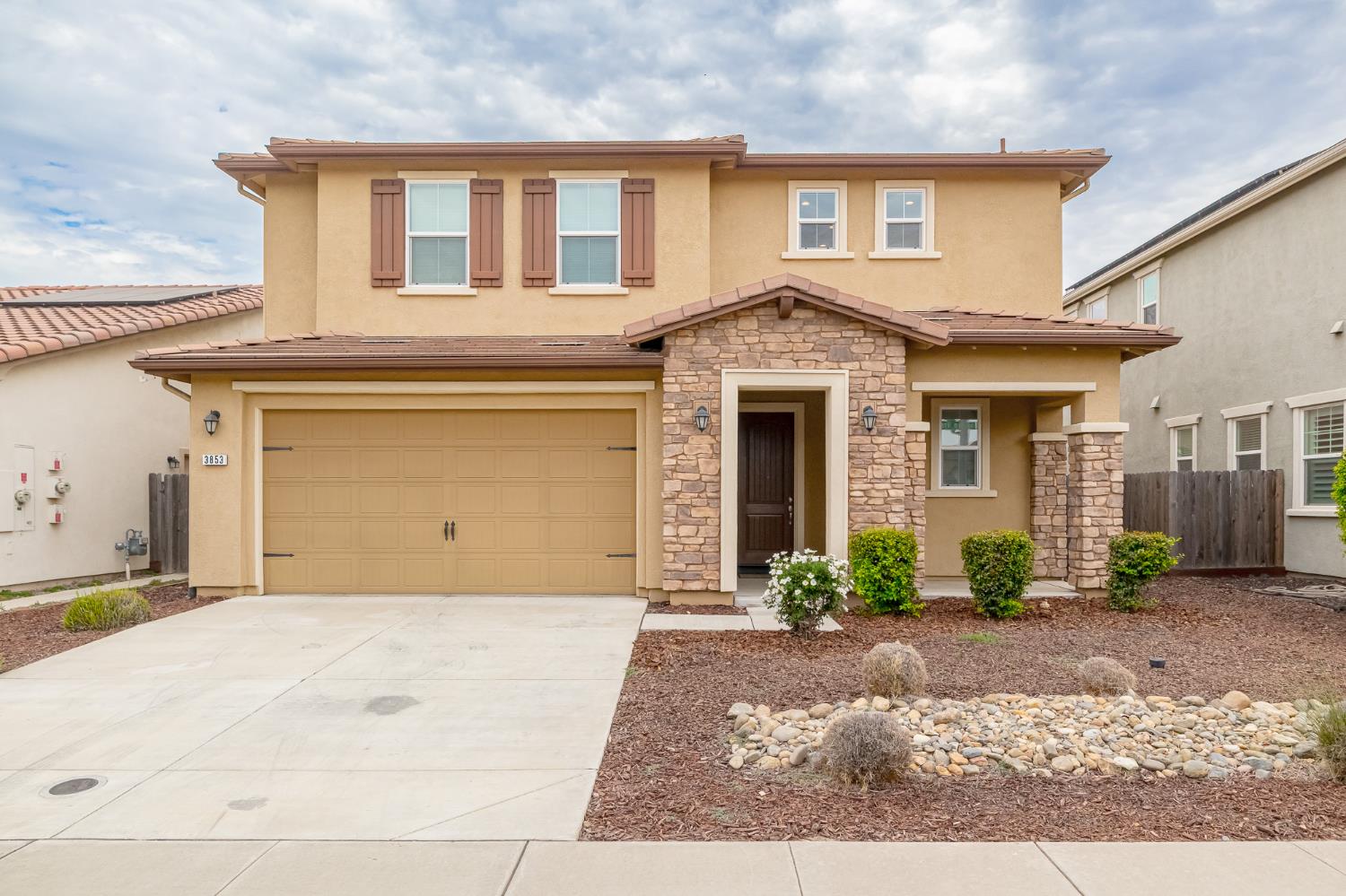 3853 Banyan Tree Dr, Modesto, CA 95355