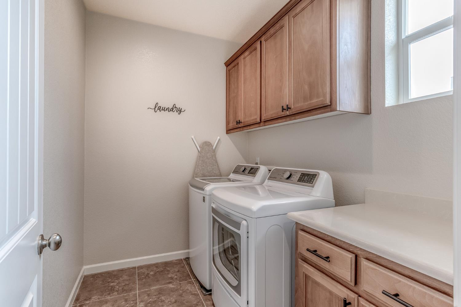 3853 Banyan Tree Dr, Modesto, CA 95355