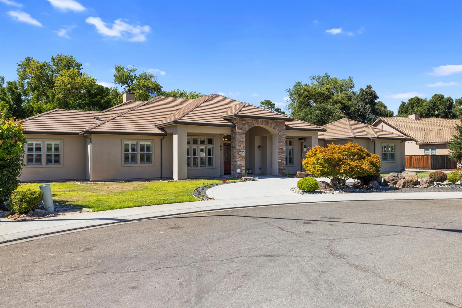 10725 Goldsborough Cir, Oakdale, CA 95361