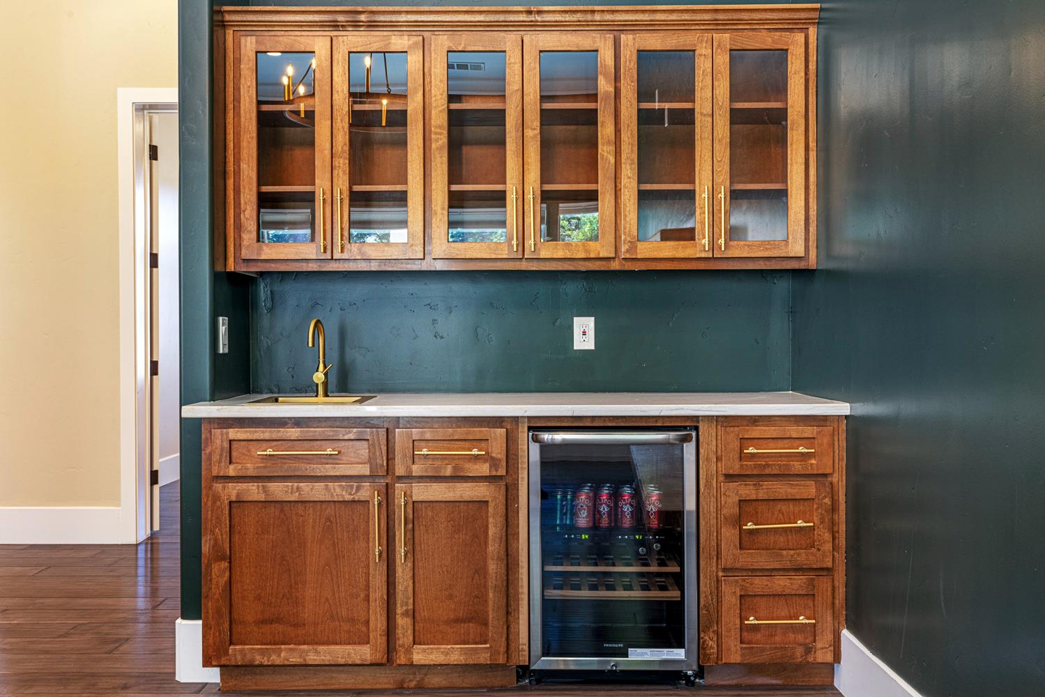 10725 Goldsborough Cir, Oakdale, CA 95361