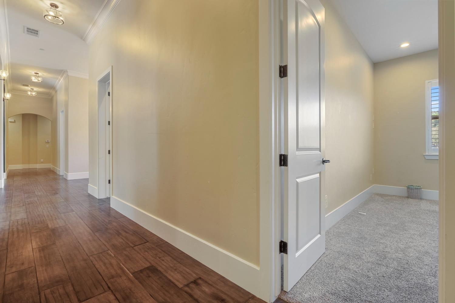 10725 Goldsborough Cir, Oakdale, CA 95361