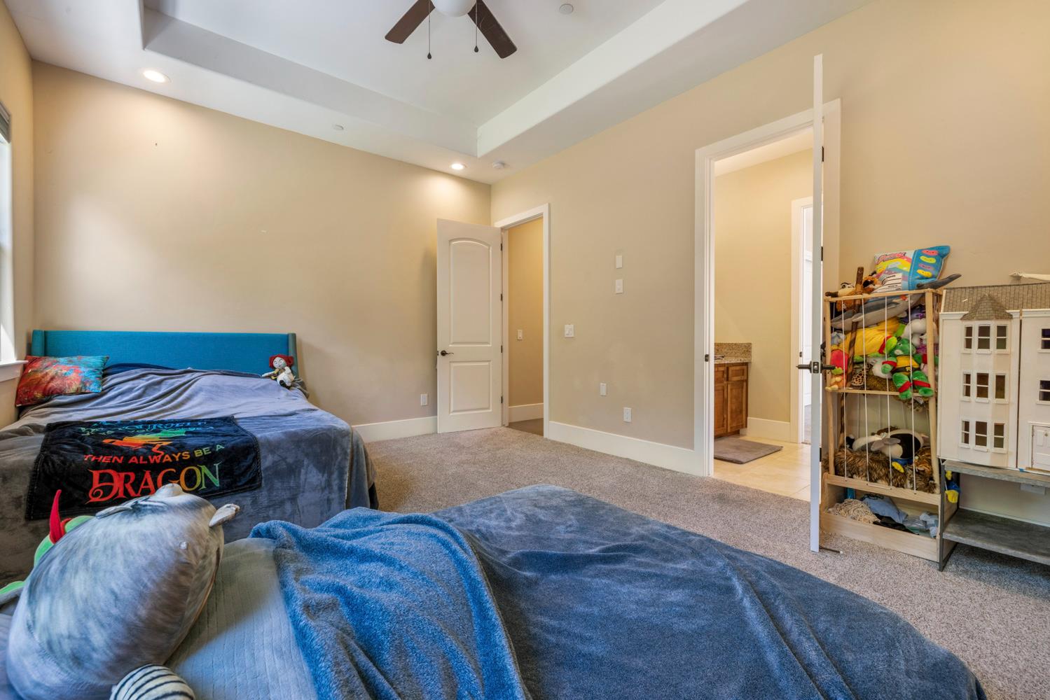 10725 Goldsborough Cir, Oakdale, CA 95361