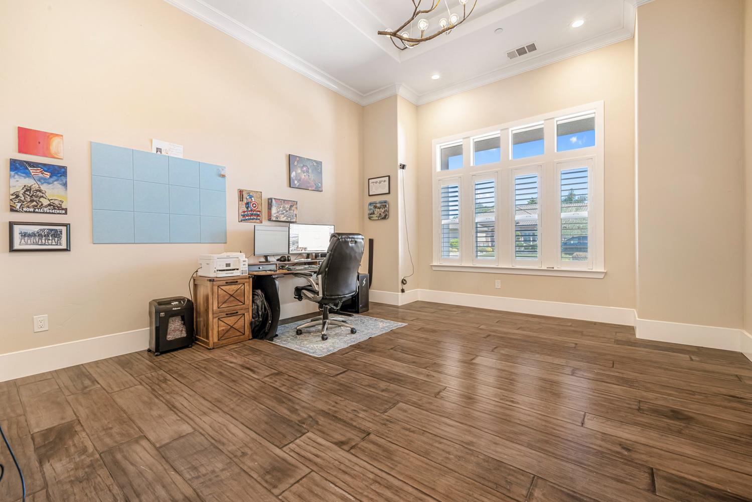 10725 Goldsborough Cir, Oakdale, CA 95361