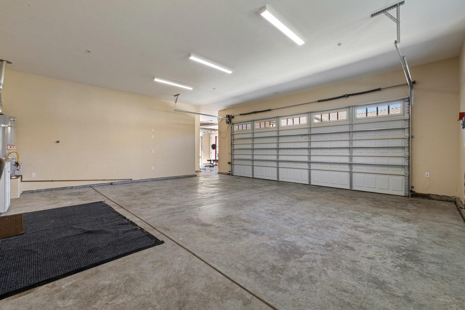10725 Goldsborough Cir, Oakdale, CA 95361