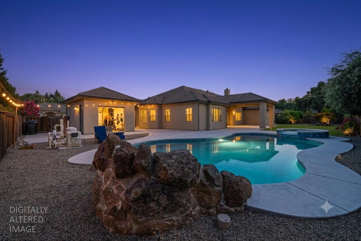 10725 Goldsborough Cir, Oakdale, CA 95361