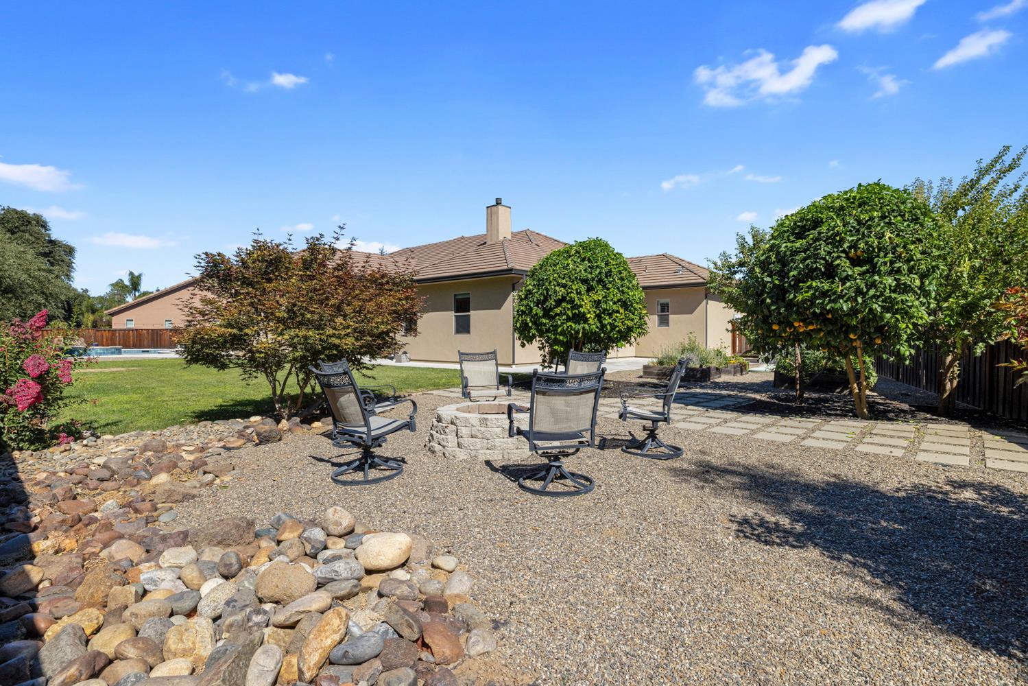 10725 Goldsborough Cir, Oakdale, CA 95361