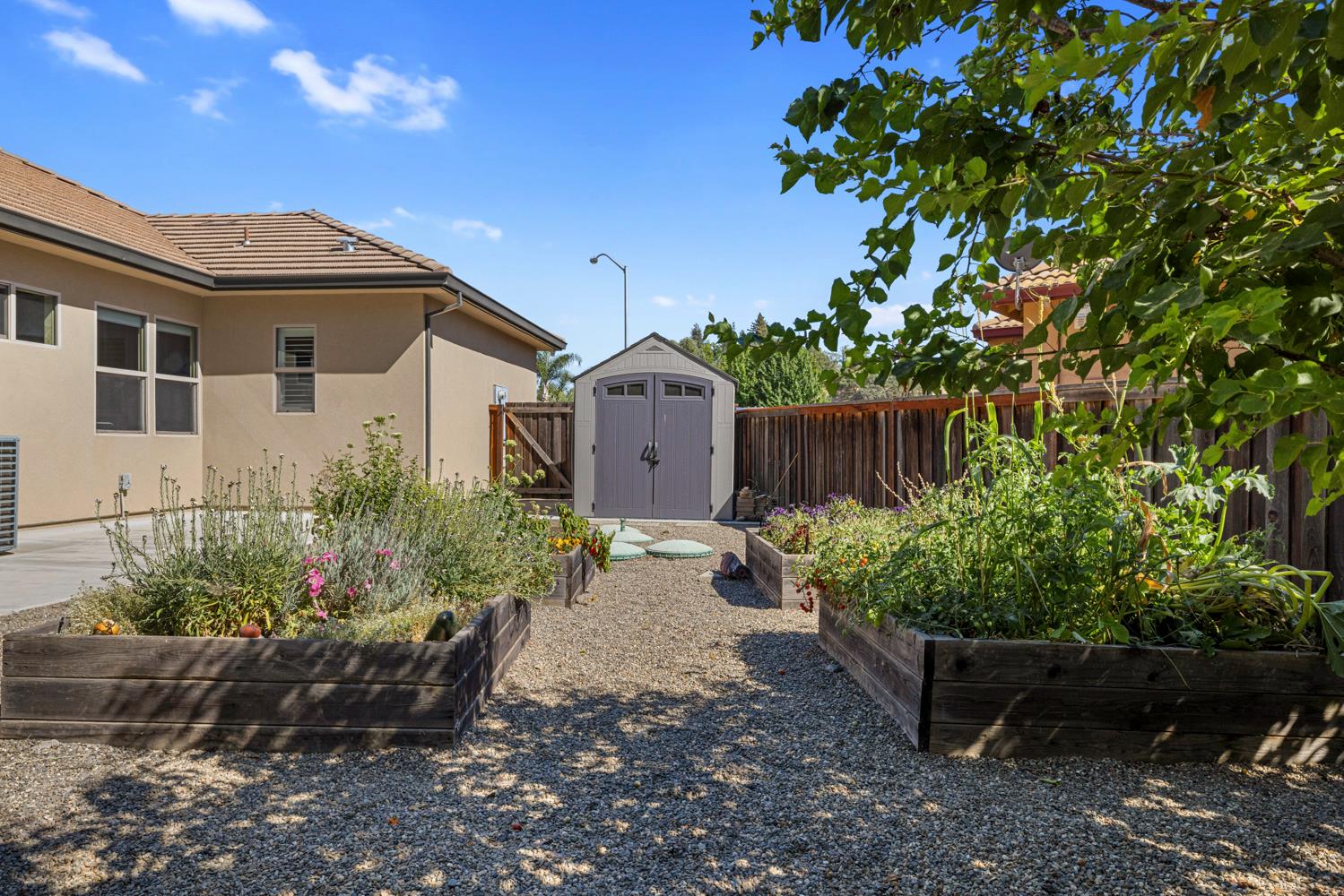 10725 Goldsborough Cir, Oakdale, CA 95361