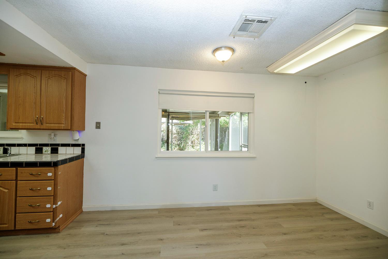 2704 Aston Ct, Modesto, CA 95355