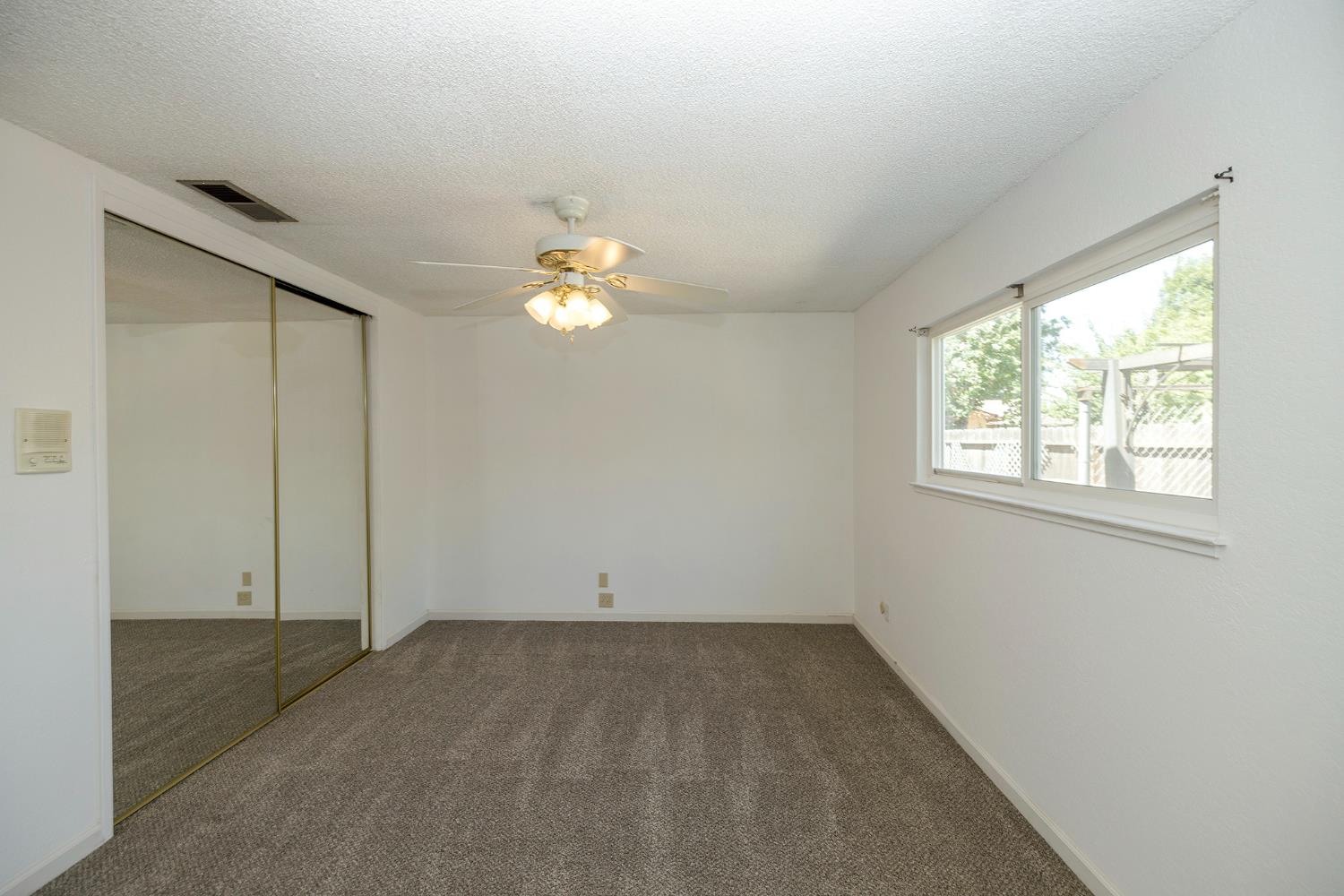 2704 Aston Ct, Modesto, CA 95355