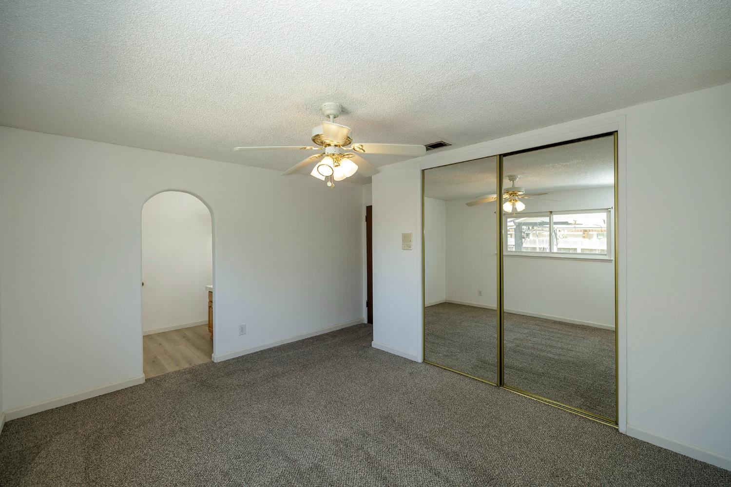 2704 Aston Ct, Modesto, CA 95355