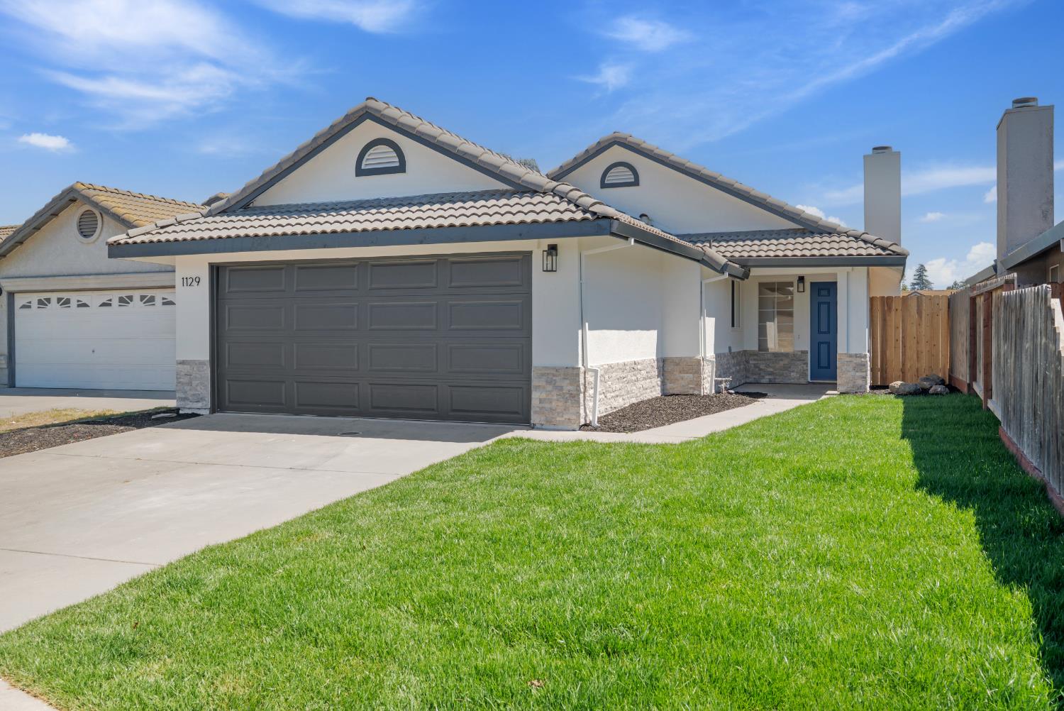 Open Photo