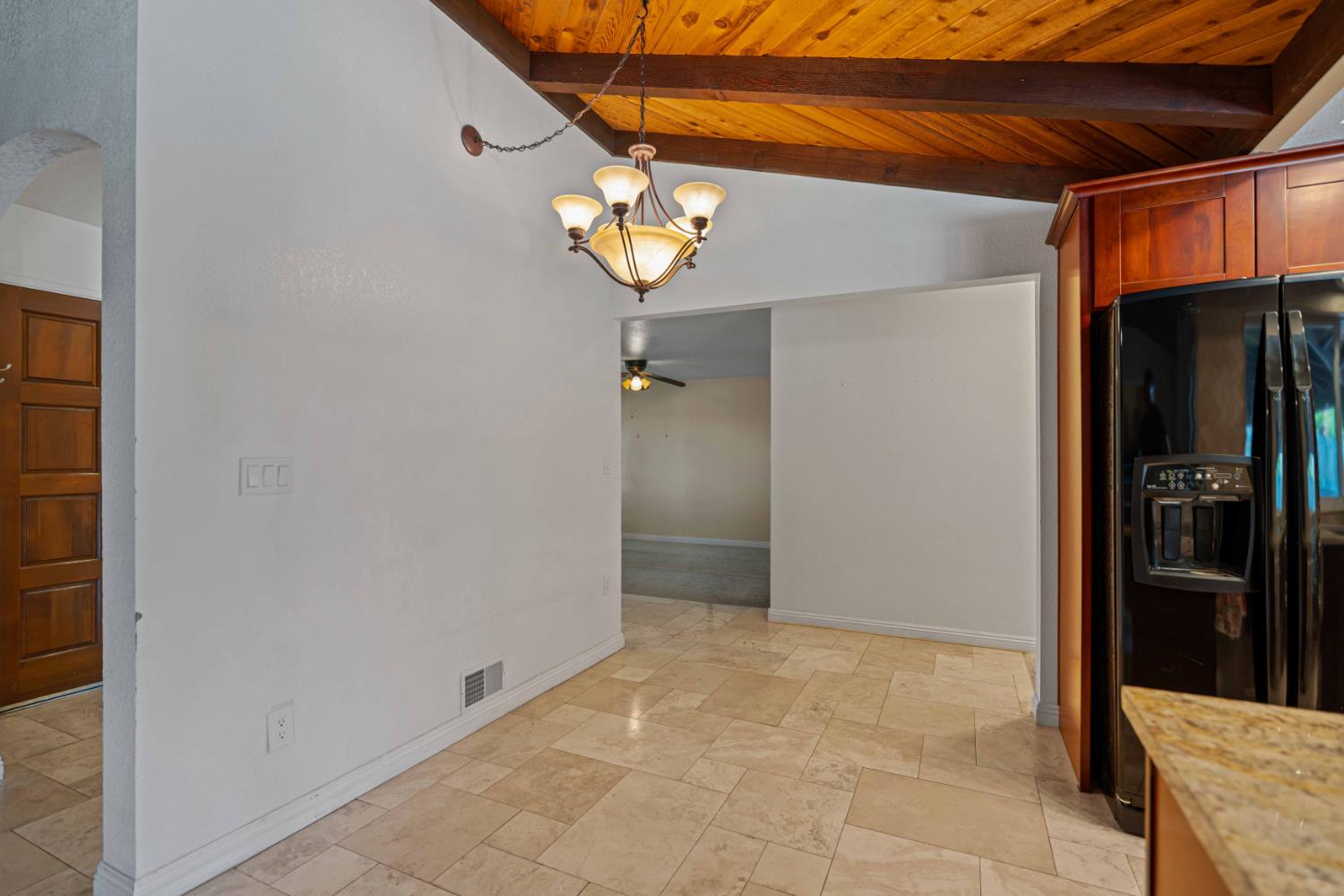 1508 Kingfield Dr, Modesto, CA 95350