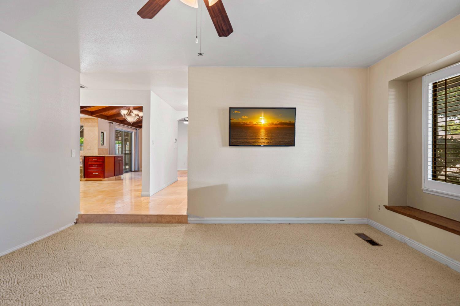 1508 Kingfield Dr, Modesto, CA 95350