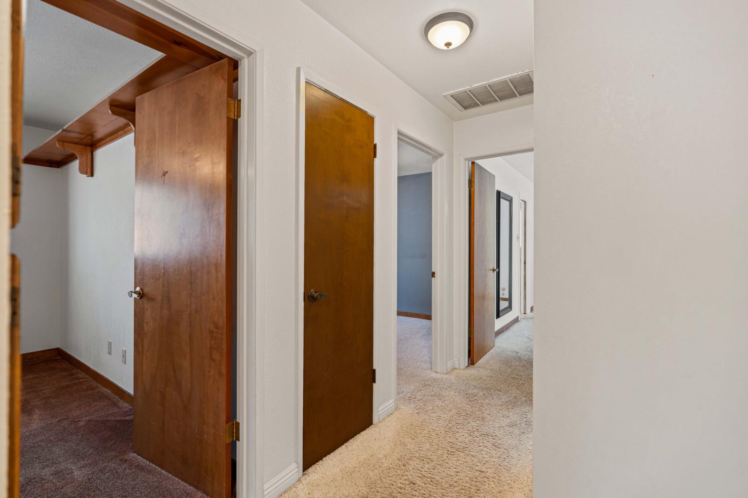 1508 Kingfield Dr, Modesto, CA 95350