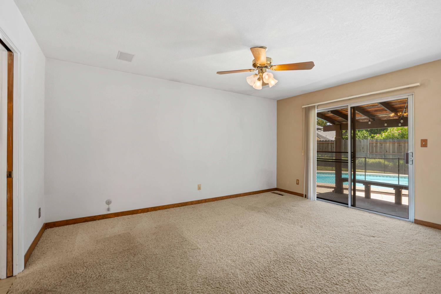 1508 Kingfield Dr, Modesto, CA 95350