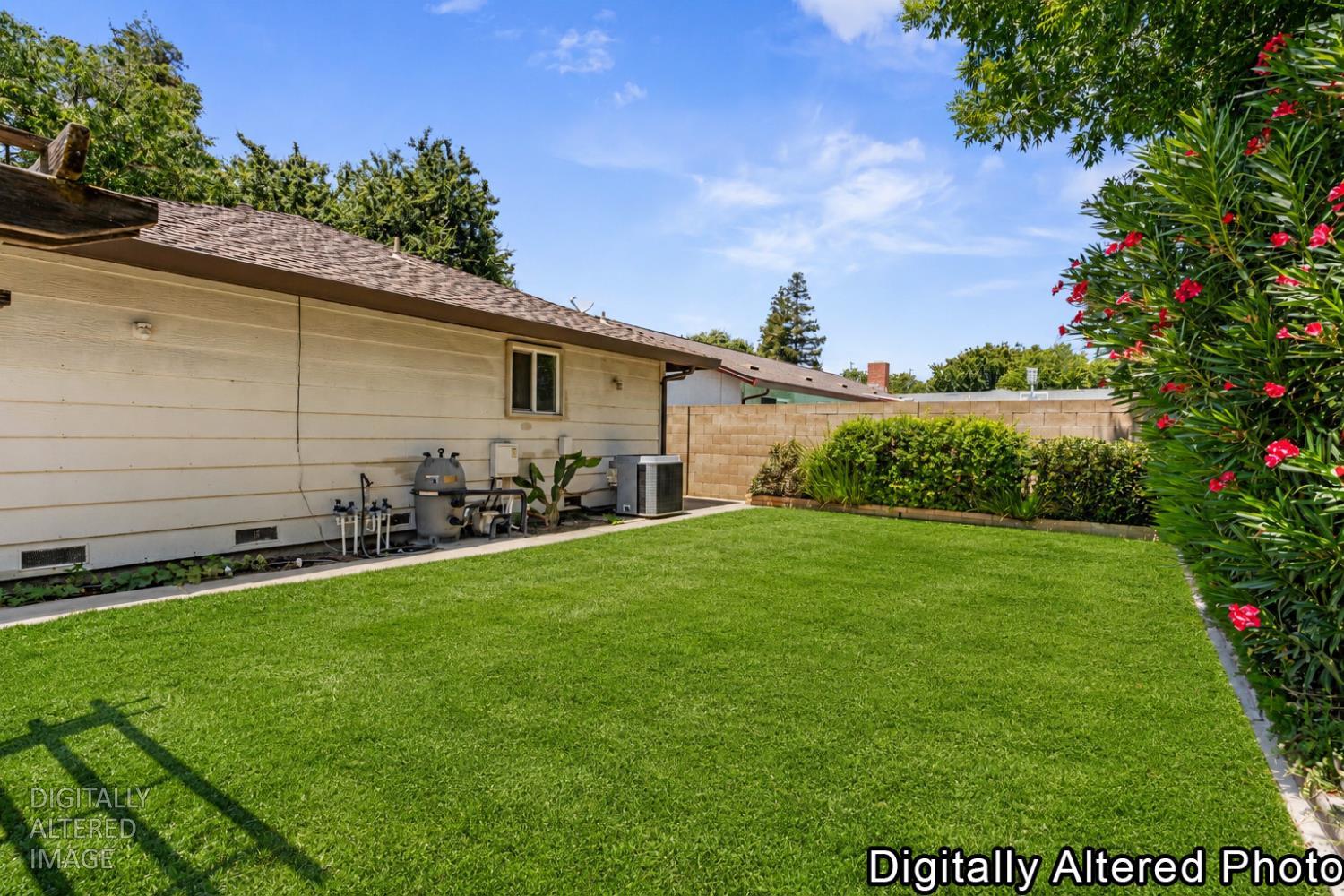 1508 Kingfield Dr, Modesto, CA 95350