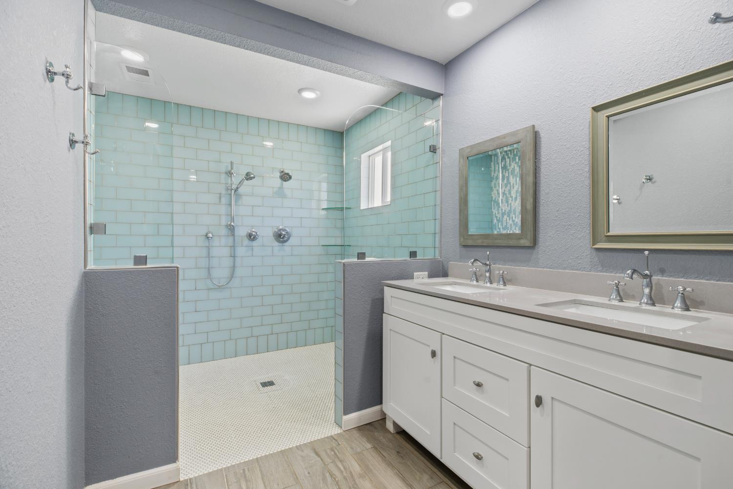 209 charles Ave, Manteca, CA 95336