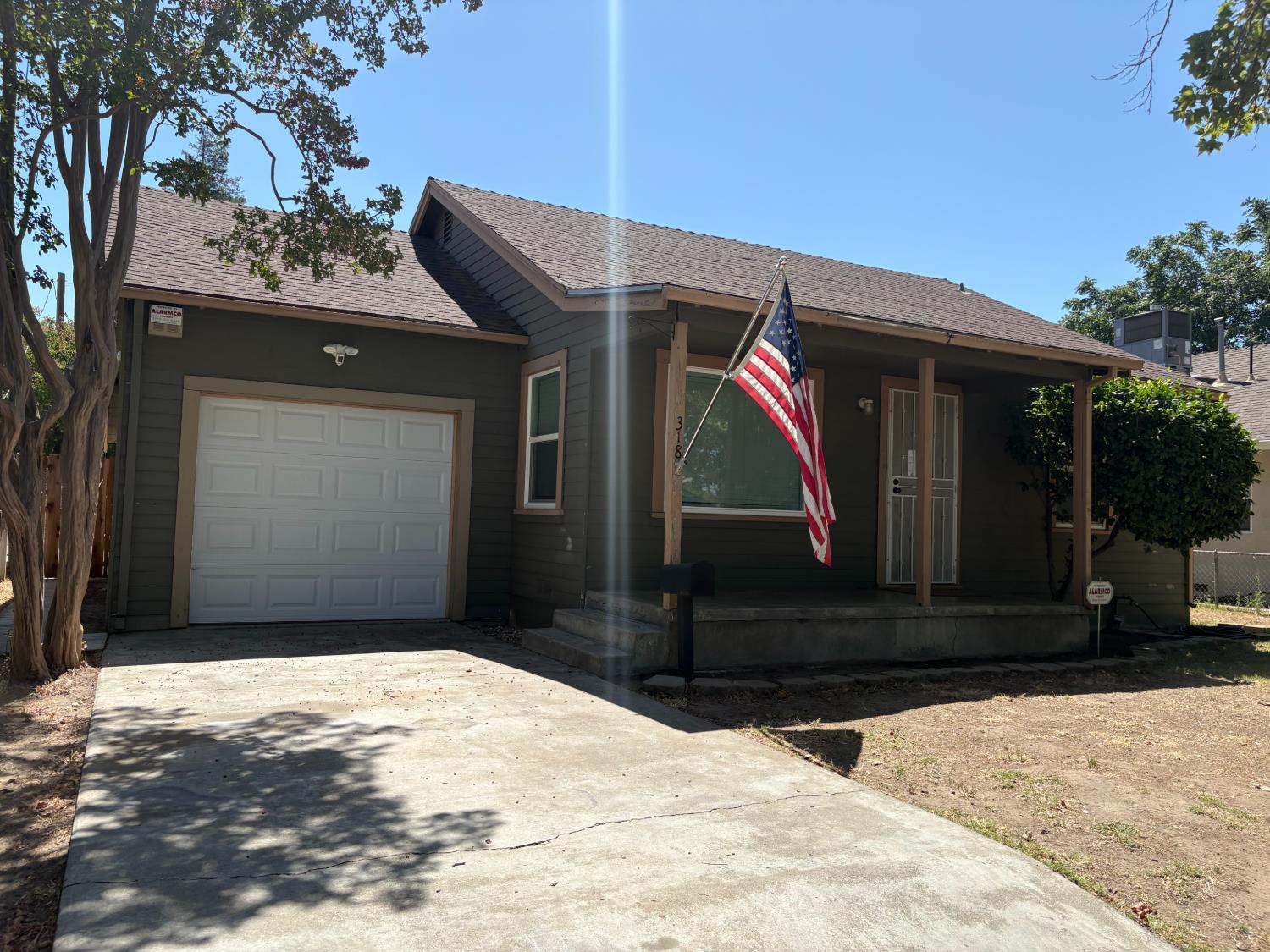 318 Bodem St, Modesto, CA 95350