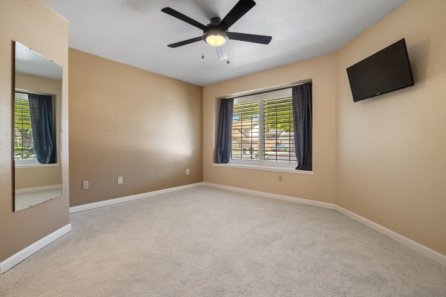 829 Nolte Ln, Modesto, CA 95355