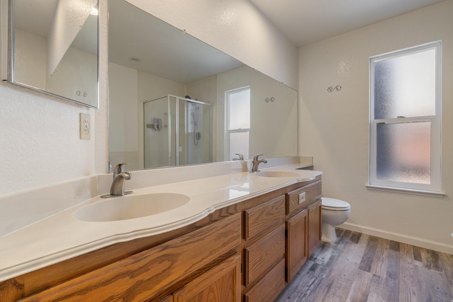 829 Nolte Ln, Modesto, CA 95355