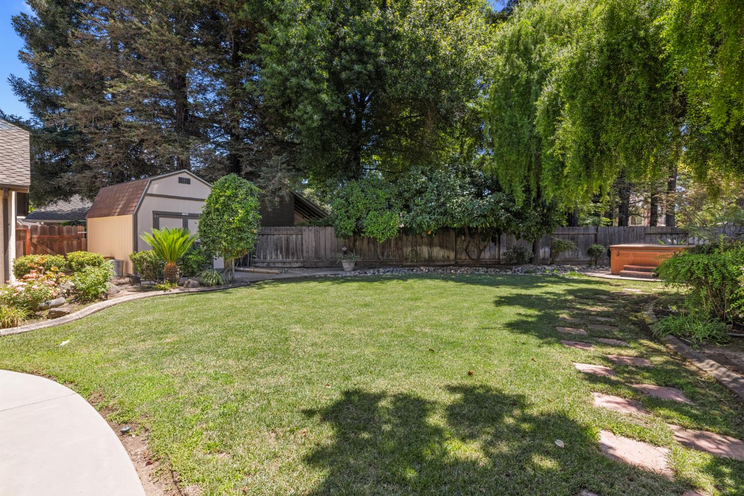 829 Nolte Ln, Modesto, CA 95355