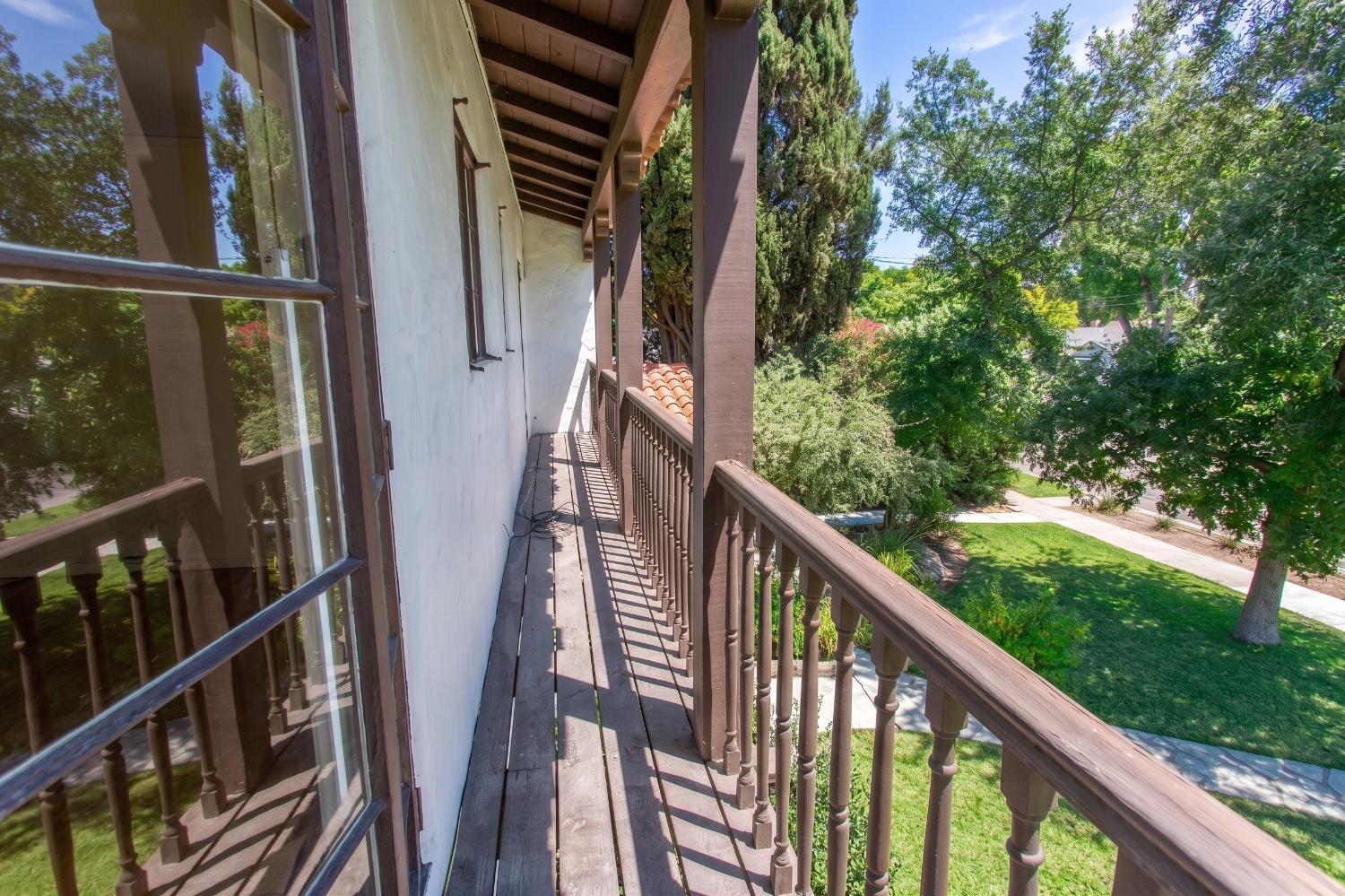 1419 S 6th St, Los Banos, CA 93635