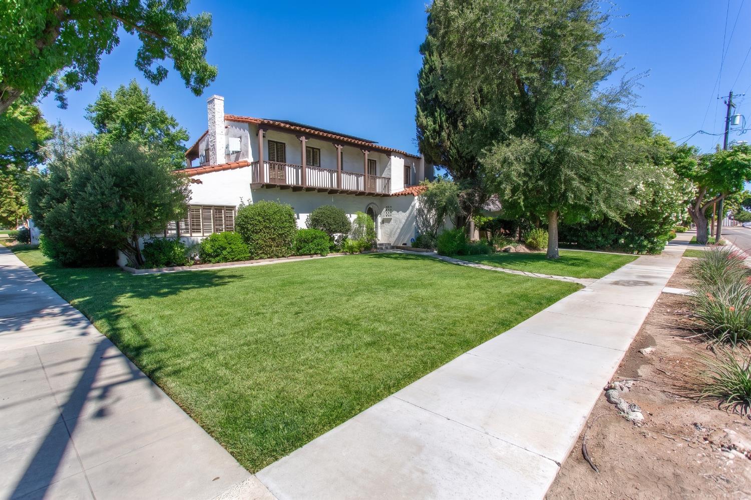1419 S 6th St, Los Banos, CA 93635