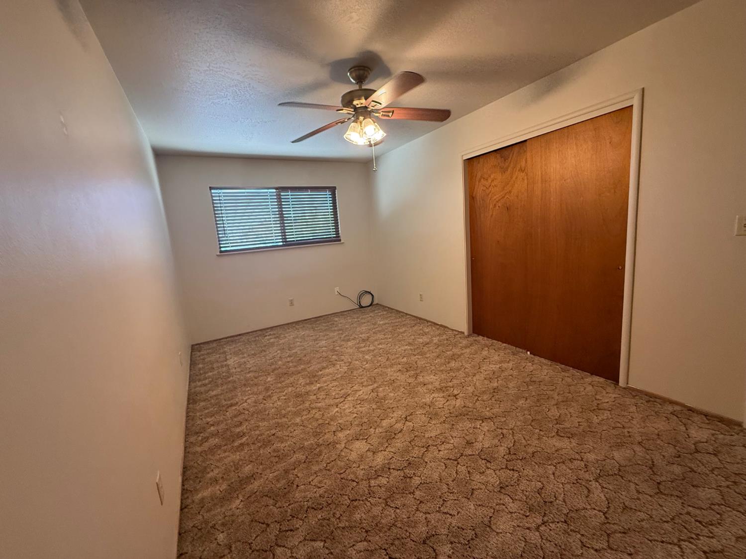 20041 Carol Dr, Hilmar, CA 95324