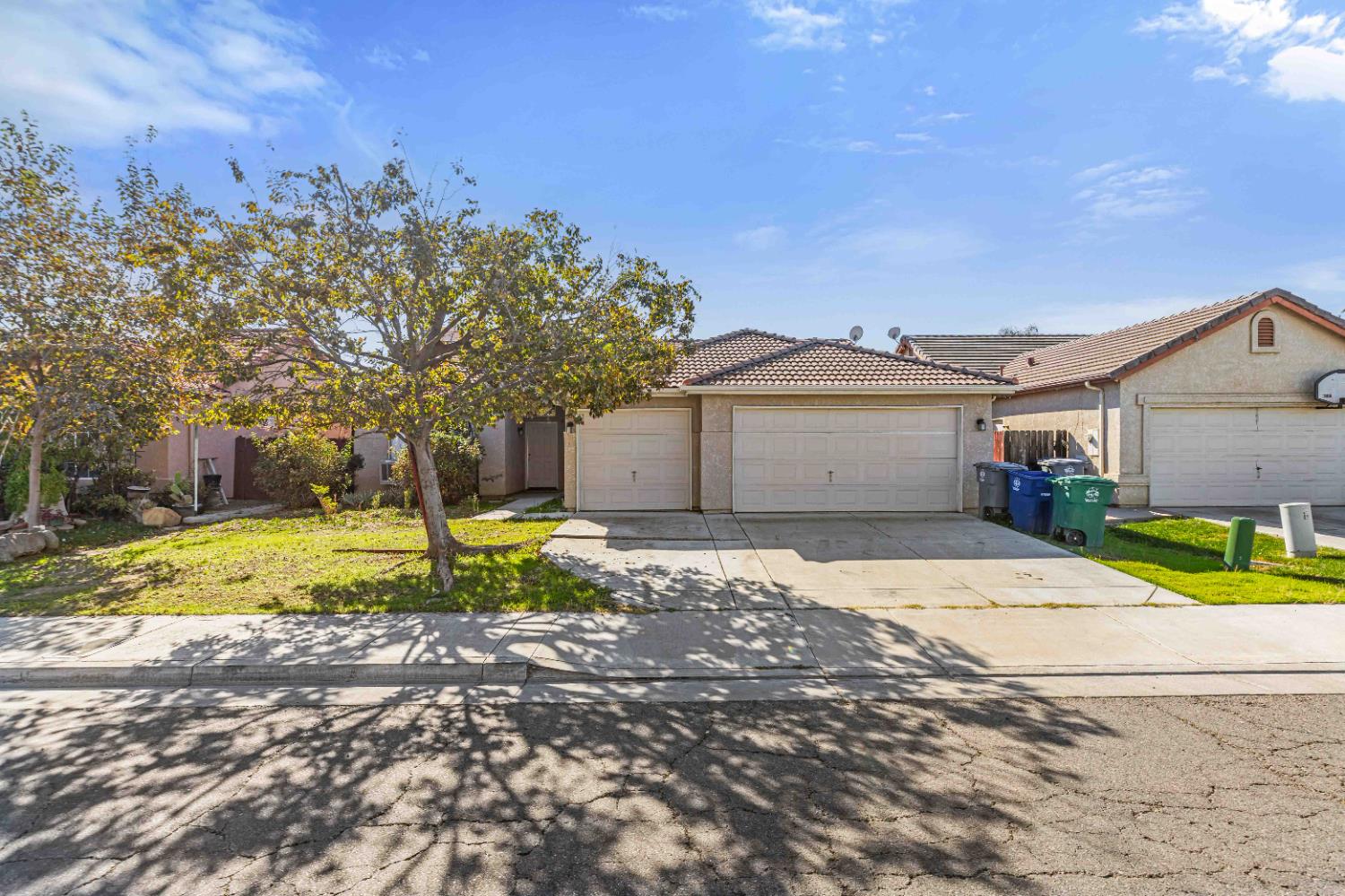 621 Vine St, Los Banos, CA 93635