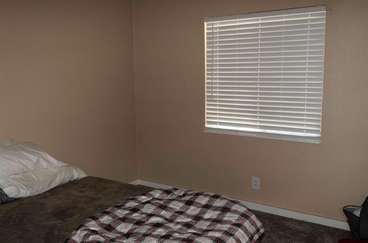 1424 1426 Mono Dr, Modesto, CA 95354