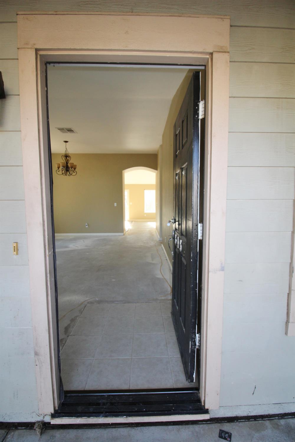 5456 Homewood Way, Riverbank, CA 95367