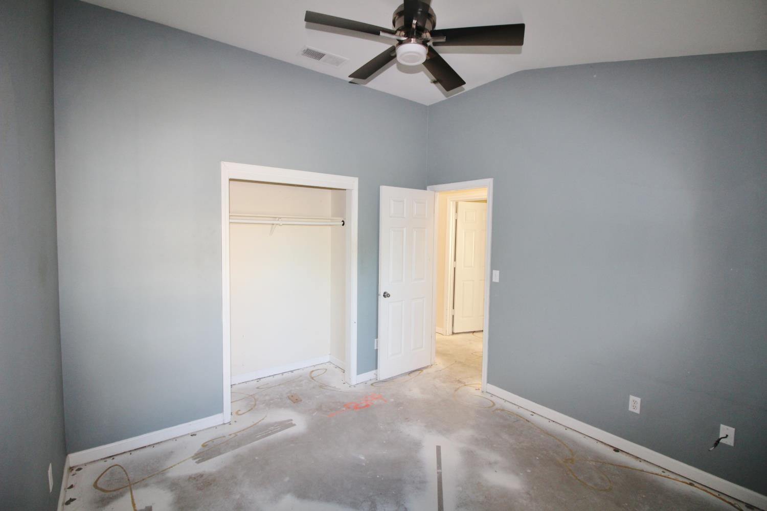 5456 Homewood Way, Riverbank, CA 95367