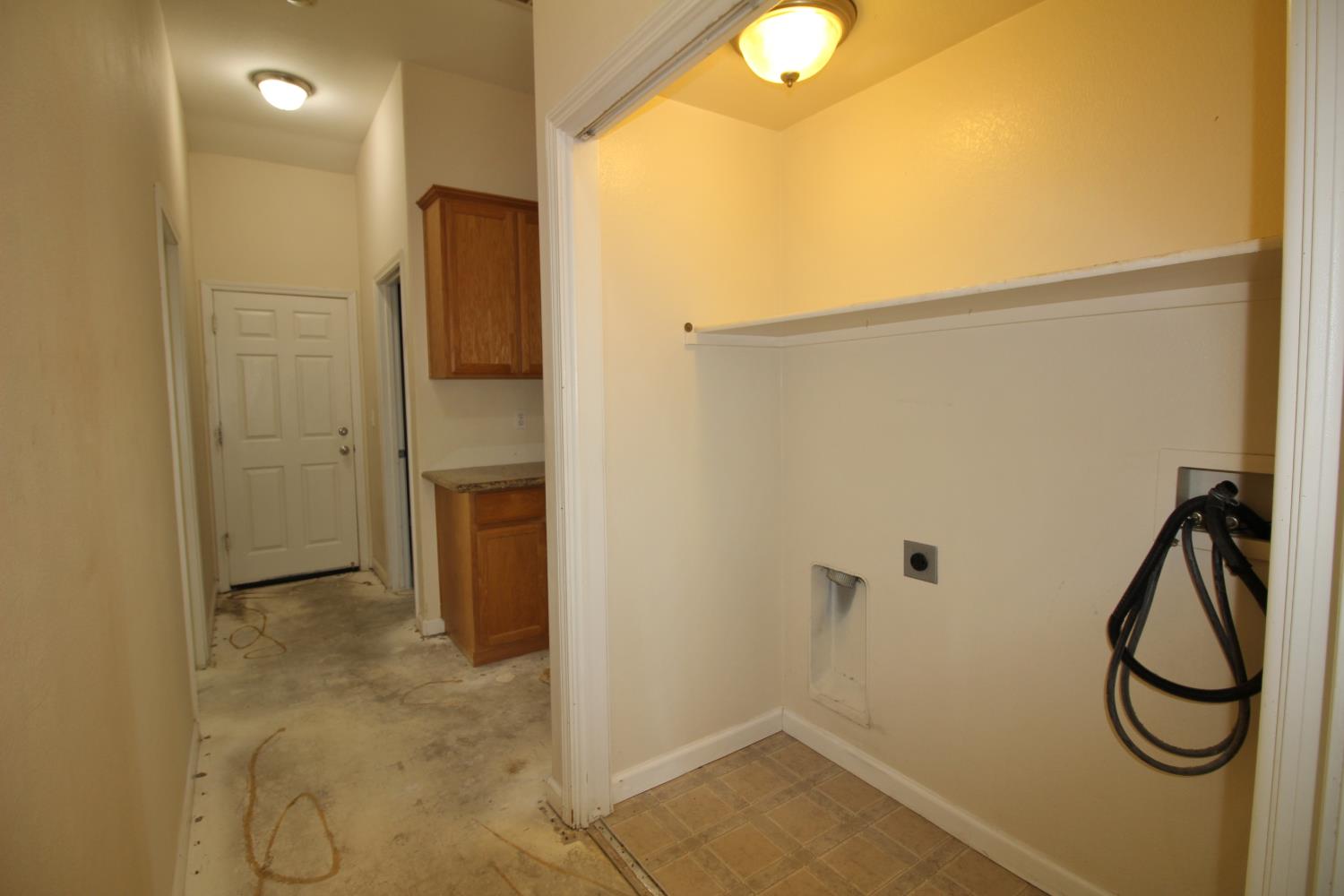 5456 Homewood Way, Riverbank, CA 95367