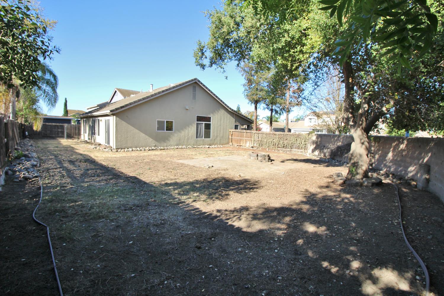 5456 Homewood Way, Riverbank, CA 95367