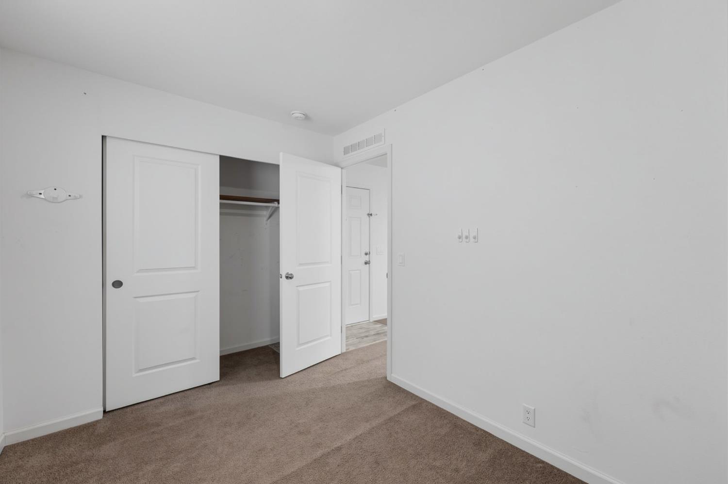 1412 S 1st St #21, Turlock, CA 95380