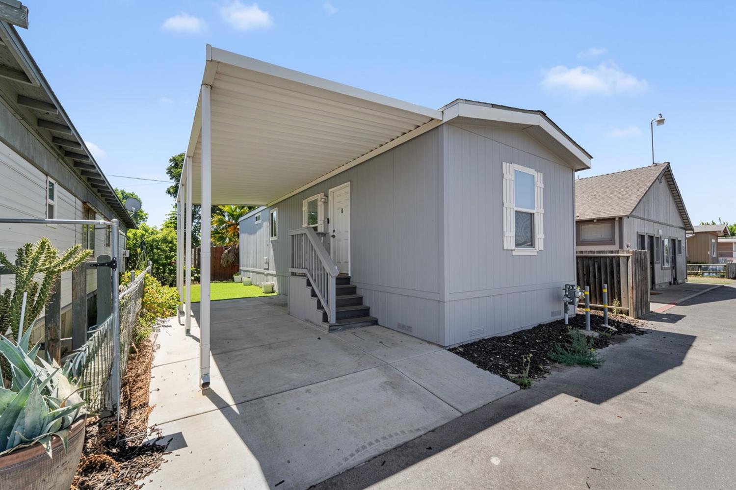 1412 S 1st St #21, Turlock, CA 95380