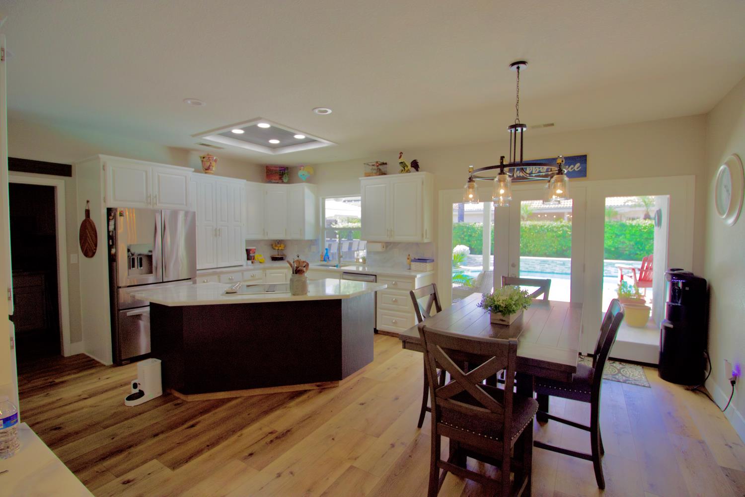912 Bogarin Ln, Ripon, CA 95366