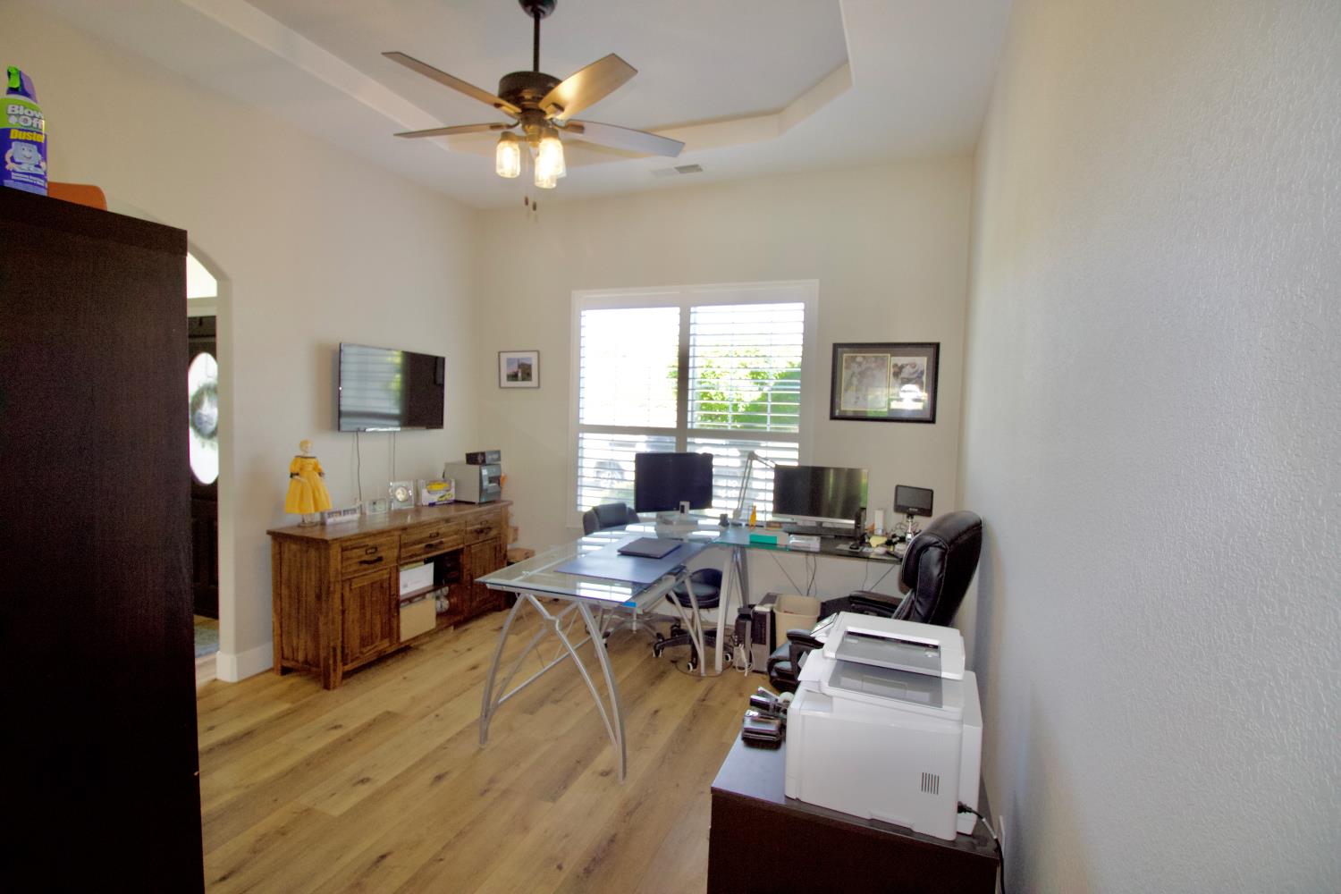 912 Bogarin Ln, Ripon, CA 95366