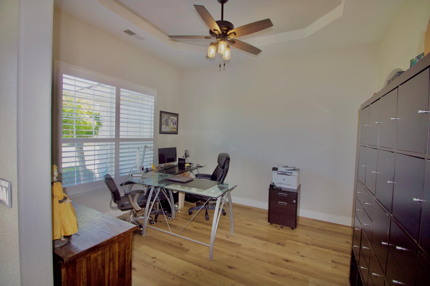 912 Bogarin Ln, Ripon, CA 95366